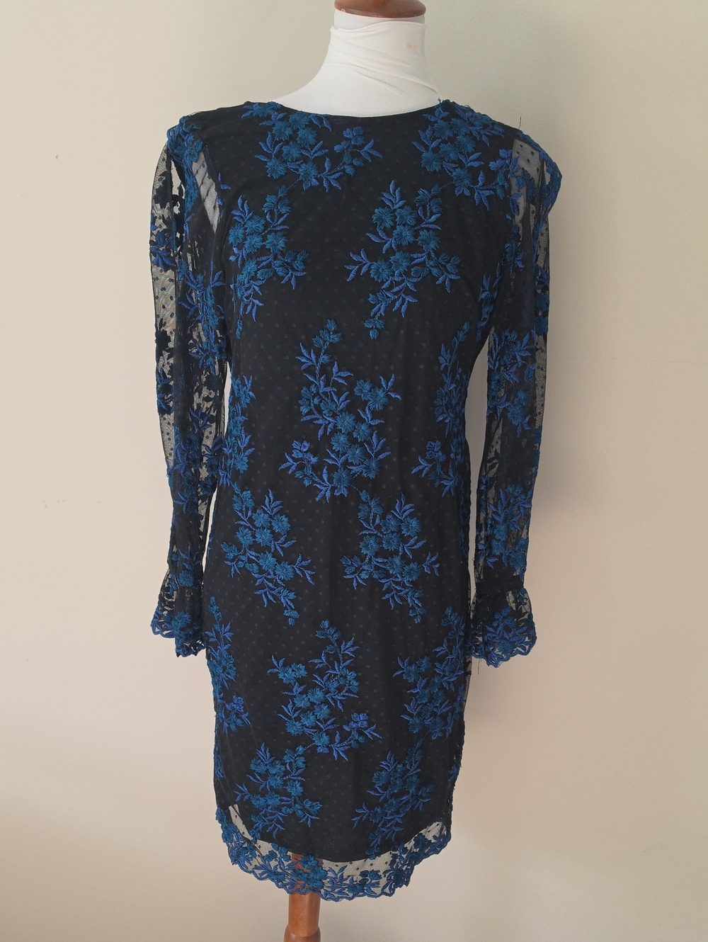 Taylor  Floral Lace  Dress